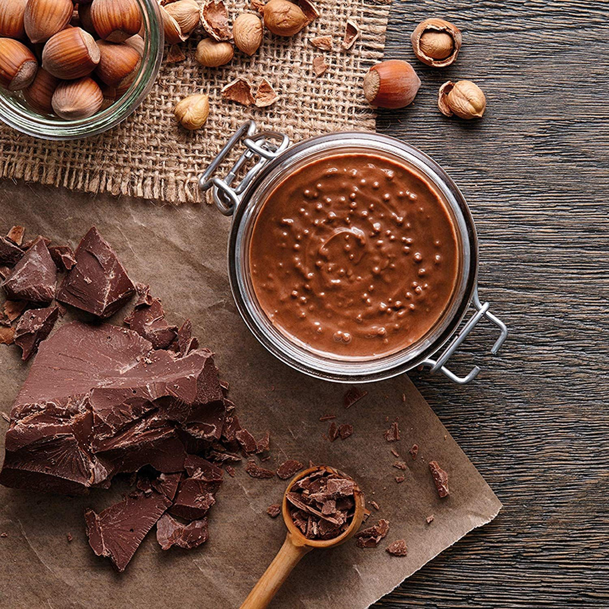 Baci Perugina Pralinen mit dunkler Schokolade und Haselnussfüllung
