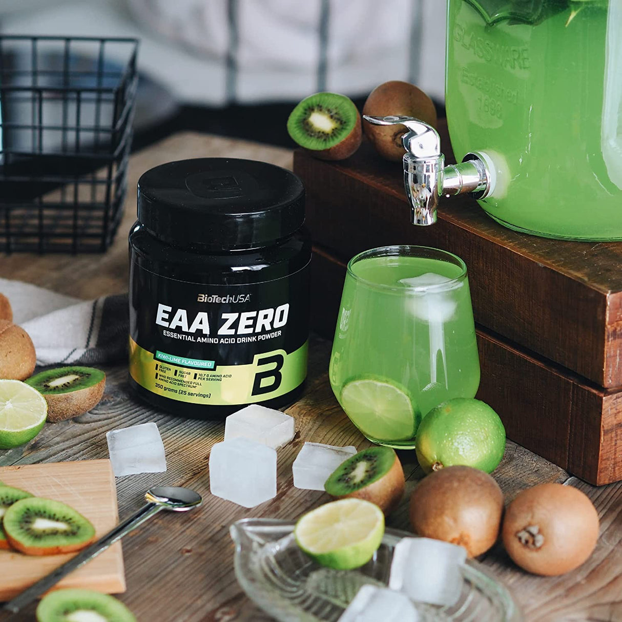 BioTechUSA EAA Zero Aromatisiertes Getränkepulver zur Nahrungsergänzung mit essentiellen Aminosäuren 350 g, Apfel